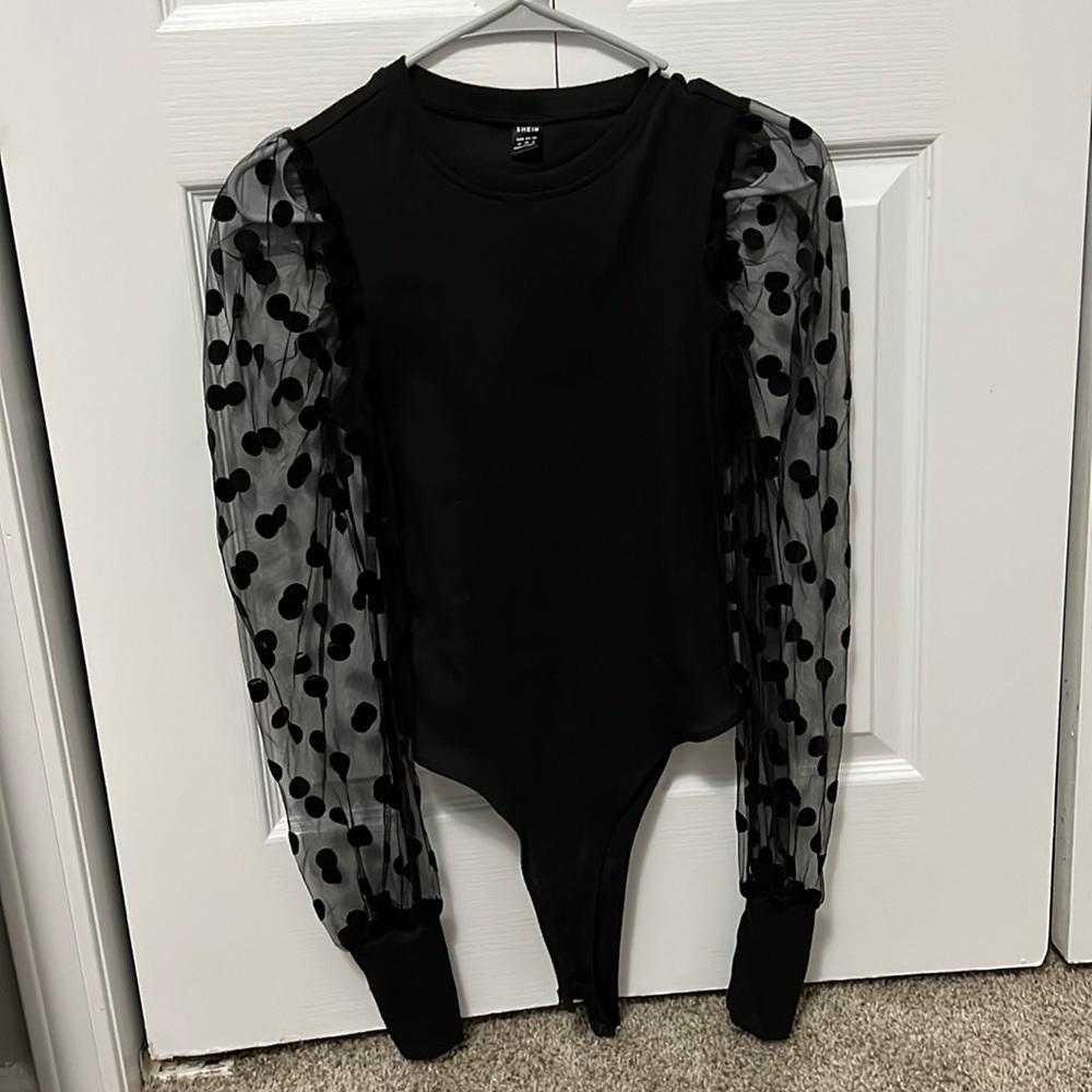 Black pock-a dot body suit